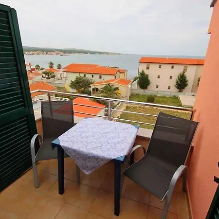 In - Insel 41241 Apartment *